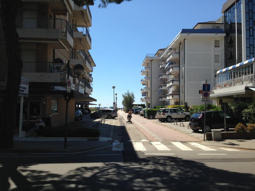 Residence Gallo - Walterigato Apartments Per Solo Famiglie Lido di Jesolo Dış mekan fotoğraf